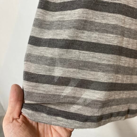 Eileen Fisher SZ M Gray Striped Micromodal Boxy Cap Sleeve Minimalist Top Casual - Picture 4 of 7